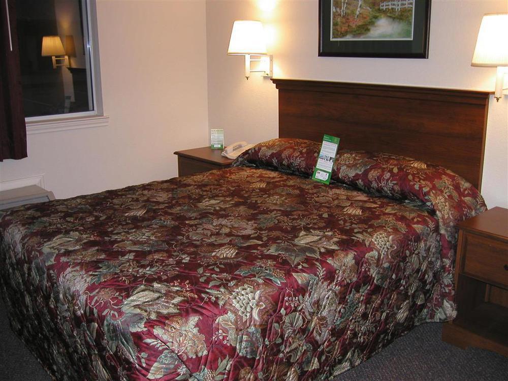 Intown Suites Extended Stay Atlanta Ga - Snellville Room photo