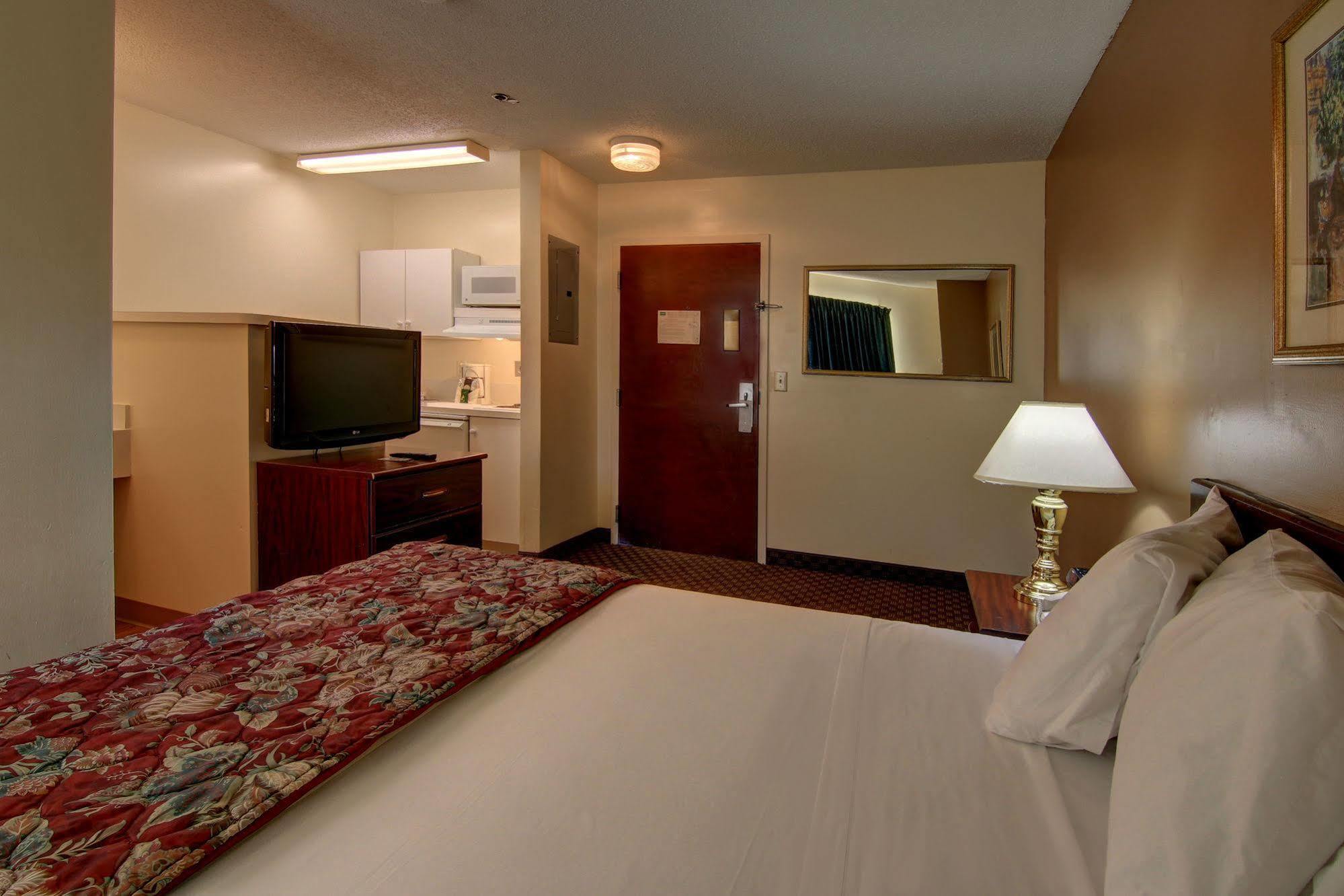 Intown Suites Extended Stay Atlanta Ga - Snellville Exterior photo